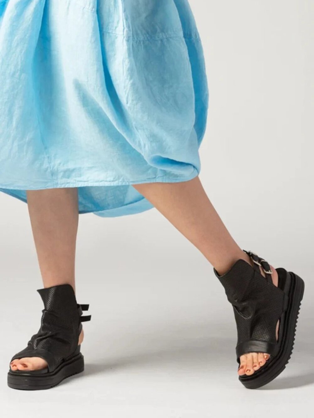 Luukaa Platform Sandals Black Perforated Leather Slingback Buckle EU 38 US 7.5